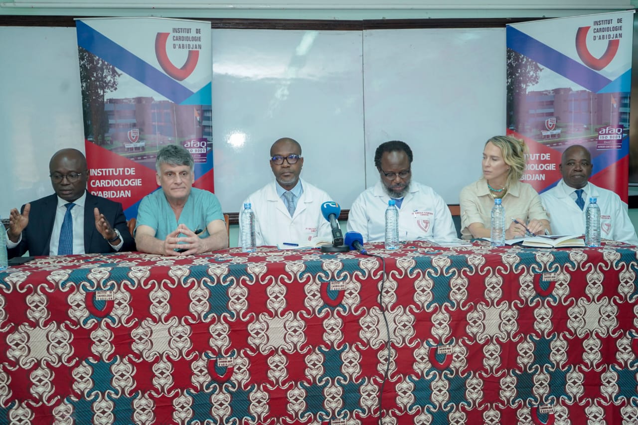 L’INSTITUT DE CARDIOLOGIE D’ABIDJAN VALORISE L’EXPERTISE DE SES CHIRURGIENS ET RENFORCE SA COOPÉRATION AVEC LE CANADA